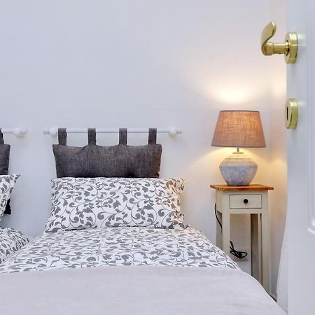 Monti Charming Apartment - Rome Short Let Service Zewnętrze zdjęcie