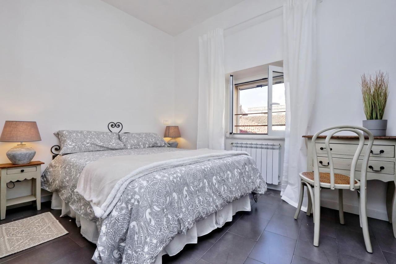 Monti Charming Apartment - Rome Short Let Service Zewnętrze zdjęcie