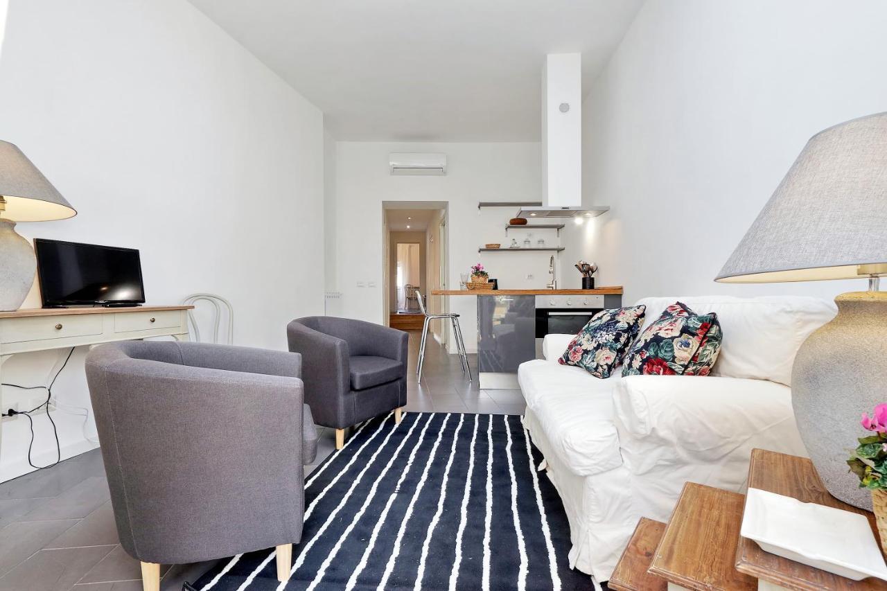 Monti Charming Apartment - Rome Short Let Service Zewnętrze zdjęcie