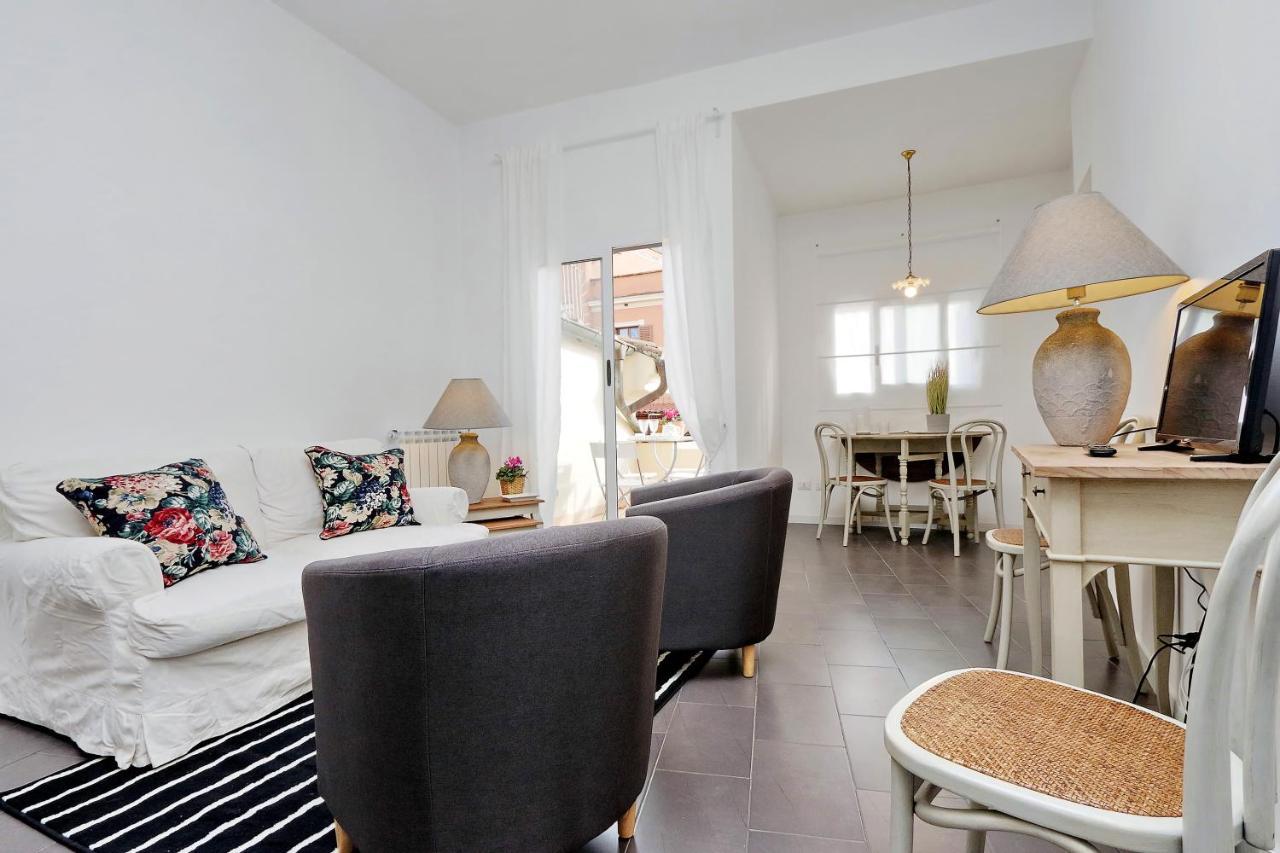 Monti Charming Apartment - Rome Short Let Service Zewnętrze zdjęcie